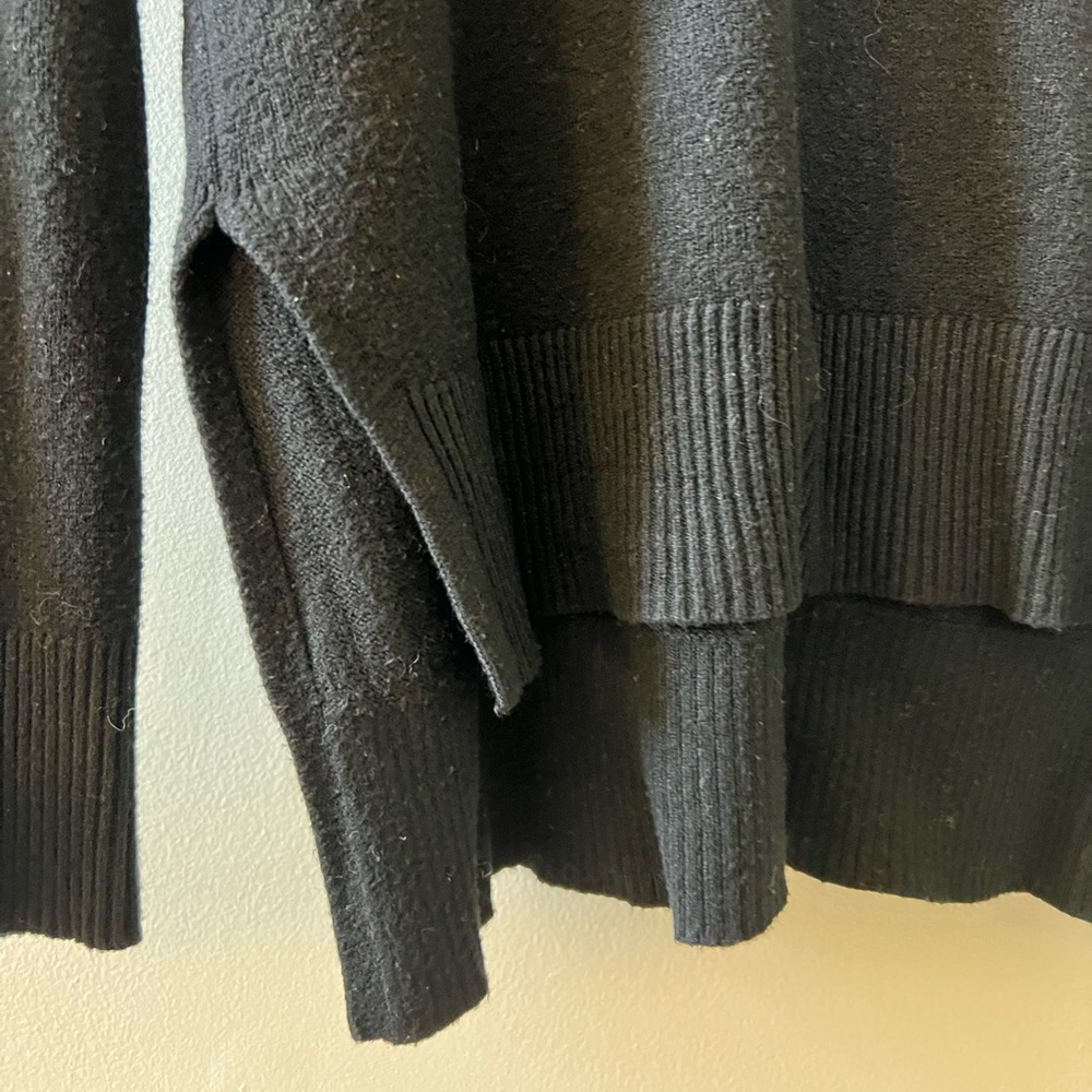 Tahari . Black Sweater - Picture 3 of 3